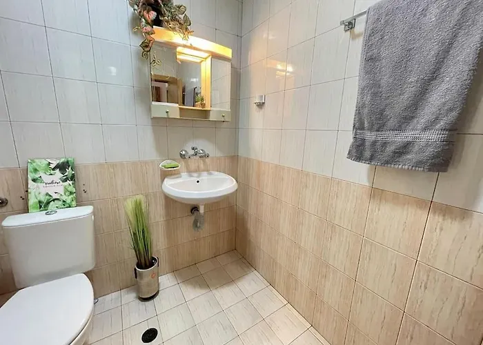 Apartment Central Pulse Warna